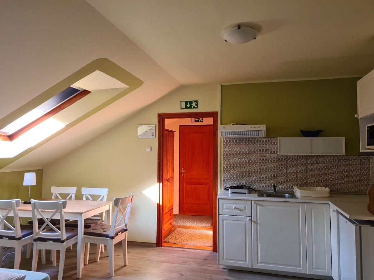 Palantir Panzio Bed & Breakfast Miskolc Dış mekan fotoğraf