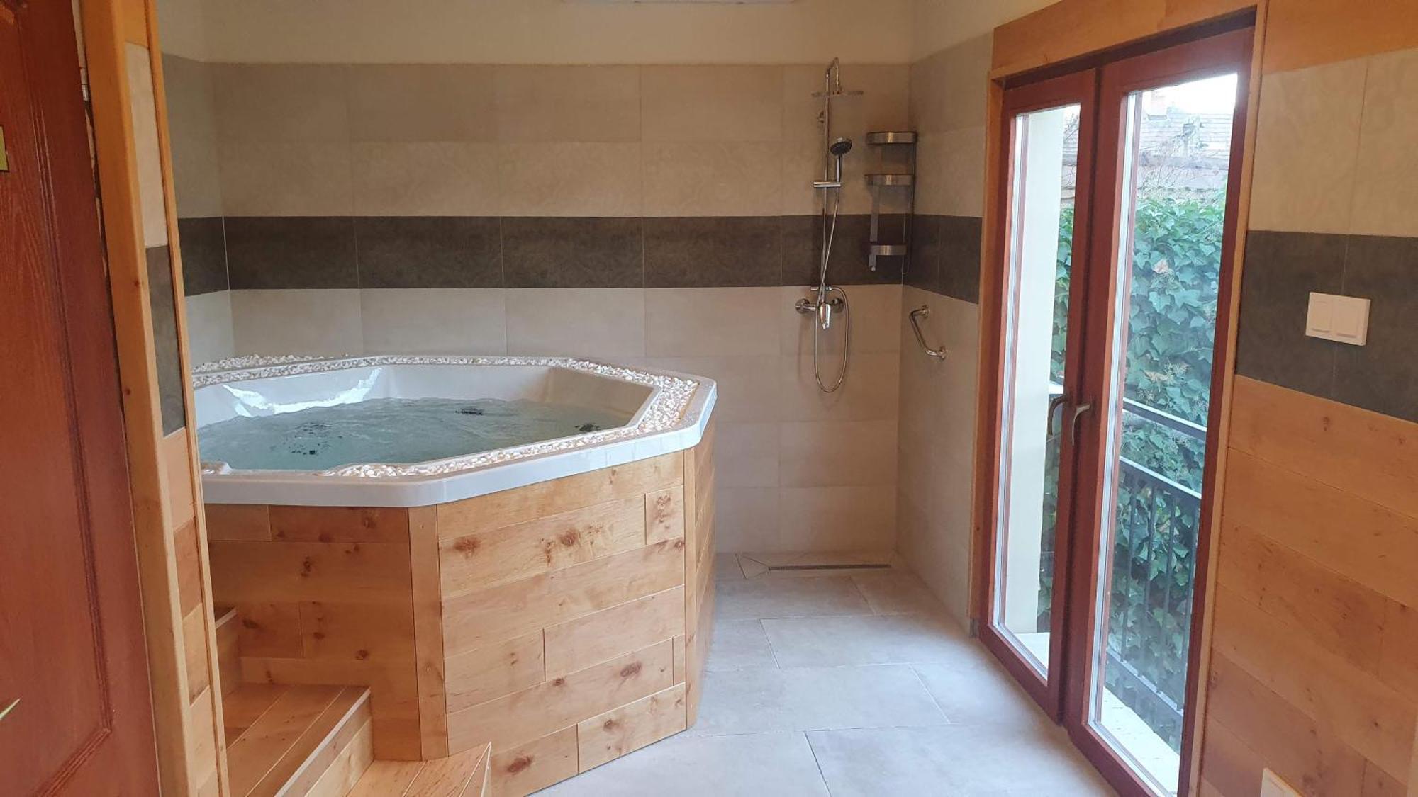 Palantir Panzio Bed & Breakfast Miskolc Dış mekan fotoğraf